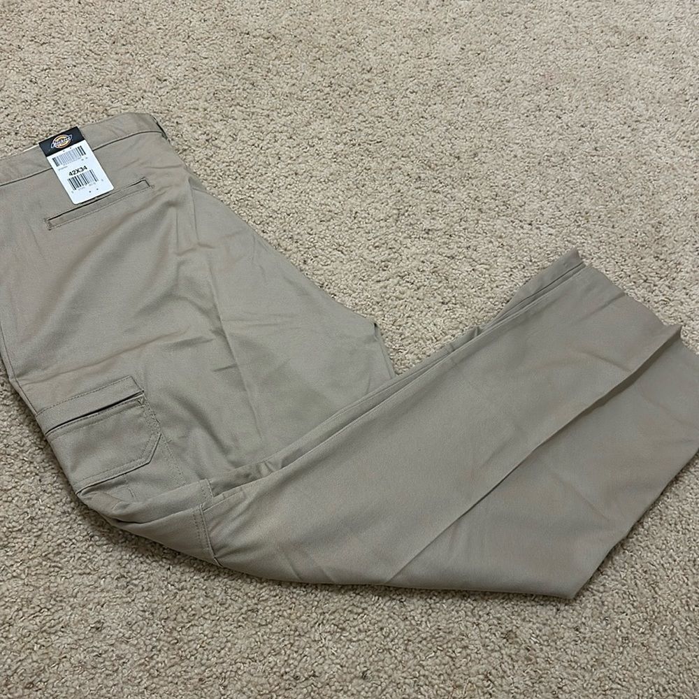 NWT Dickies Work Pants size 42x34